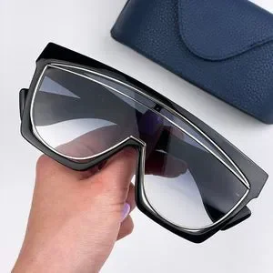 Loewe LW40012F FILIPA MASK  05B Sunglasses Black Gradient Smoke Shield Women Loewe | Accessories | New Loewelw402f Filipa Mask 05bblack  main image 3